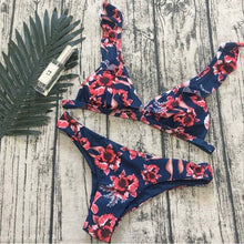Load image into Gallery viewer, Swimsuit Thong Roses Bikini